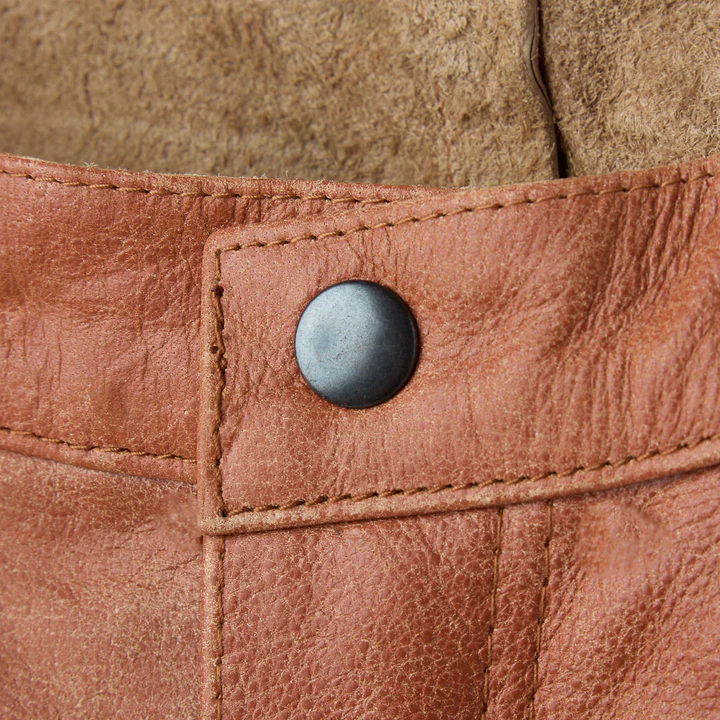 RASPBERRY HILLS MOJAVE LEATHER SHORTS